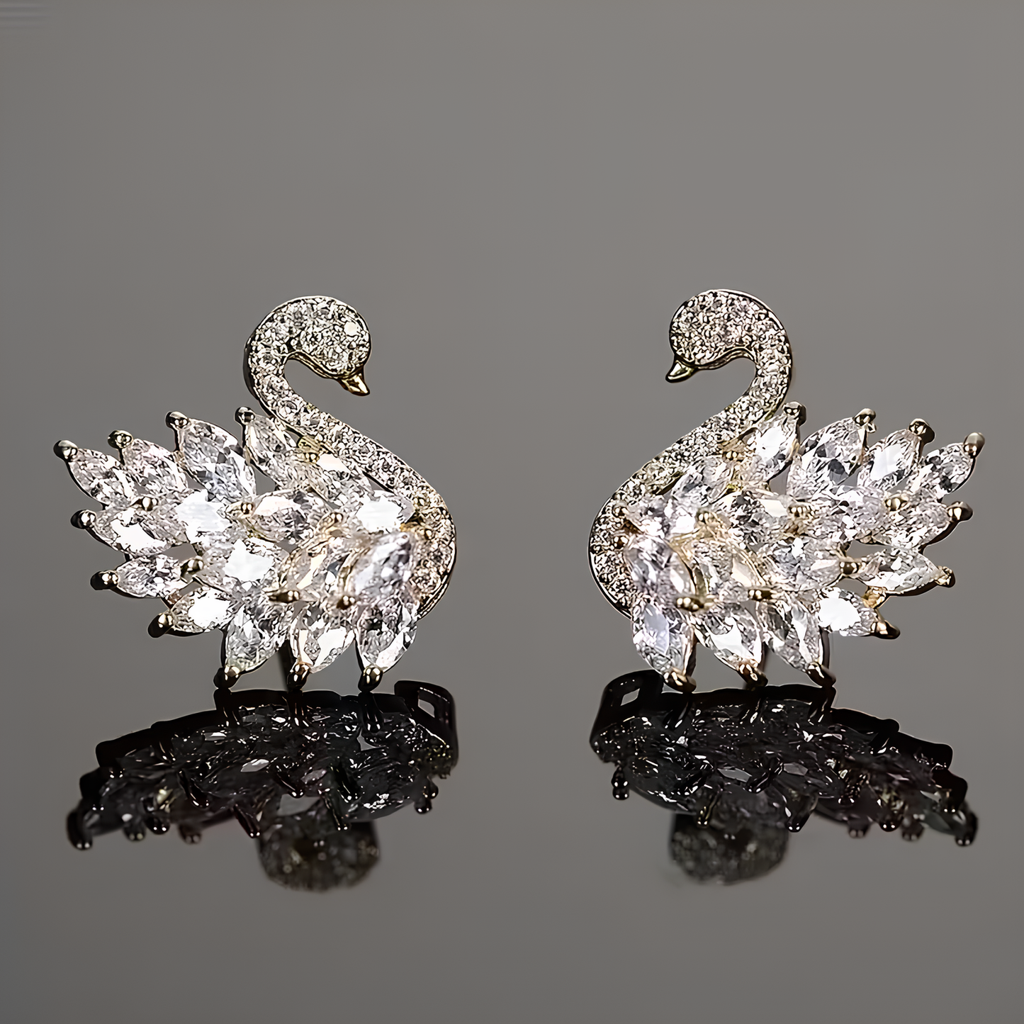 Dilove Kristal Taşlı Çiçek Kadın Küpe – Moda ve Hediyelik Aksesuar